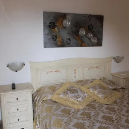 Bed Delle Rose بيت ضيافة