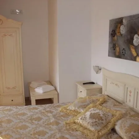 Bed Delle Rose