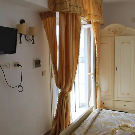 Bed Delle Rose *